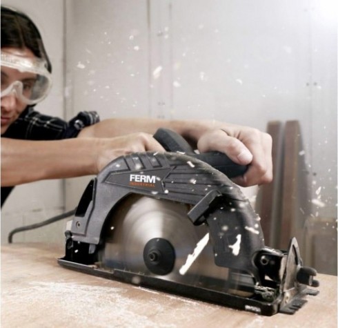 Пила циркулярная сетевая FERM CSM1041P