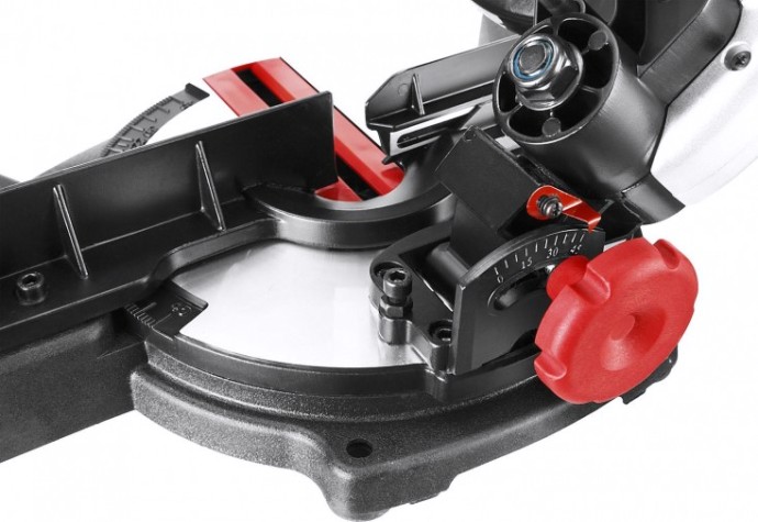 Пила торцовочная сетевая ЗУБР ЗПТ-190-1100 Л