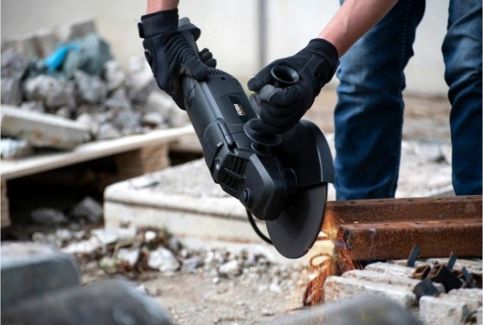 Угловая шлифмашина сетевая FERM AGM1119P